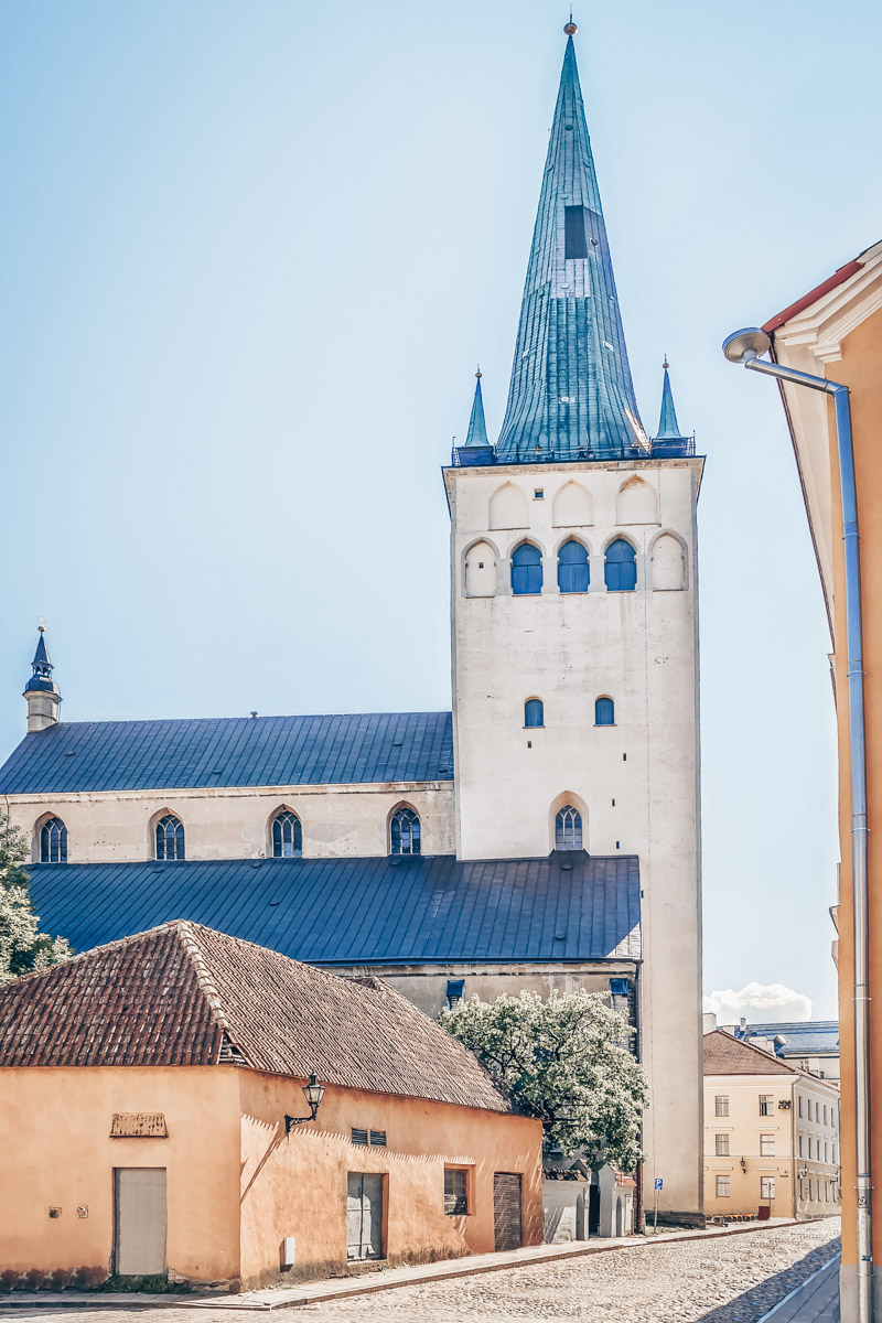 Parnu plajı ve sahil hattı Estonya görülmesi gereken yerler